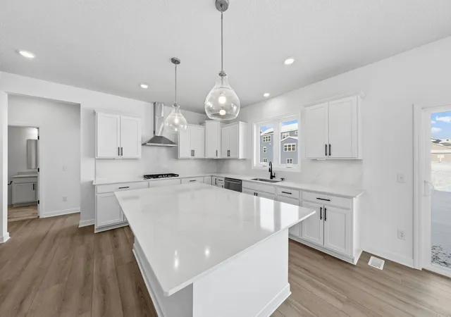 3rd image of 18356 Huntley Trl, Lakeville, MN 55044 | MLS# 7094774