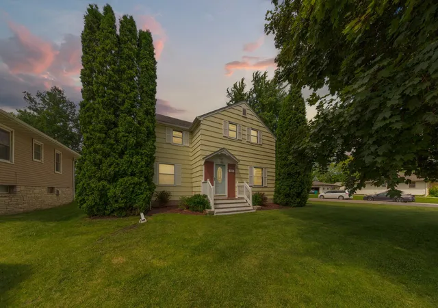 Homes for sale in Waseca, MN | 825 8Th Ave Ne, Waseca, MN 56093 | MLS# 7094844