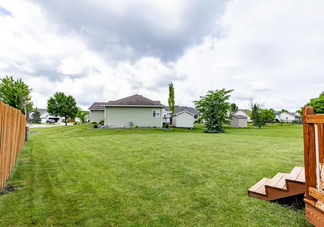 Homes for sale in West Fargo, ND | 807 16th Ave W, West Fargo, ND 58078 | MLS# 7094886