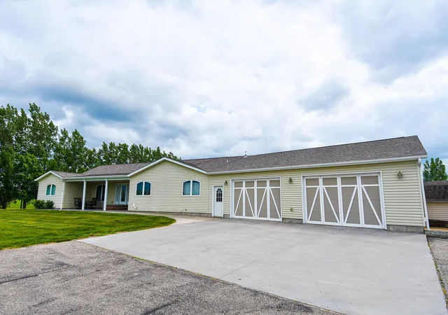 2nd image of 13977 330th St Nw, Newfolden, MN 56738 | MLS# 7094903