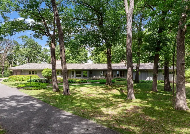 2nd image of 22 Evergreen Rd, Saint Paul, MN 55127 | MLS# 7094906