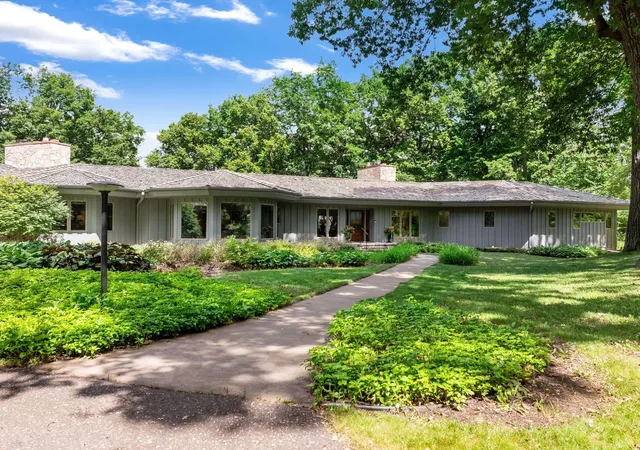 3rd image of 22 Evergreen Rd, Saint Paul, MN 55127 | MLS# 7094906