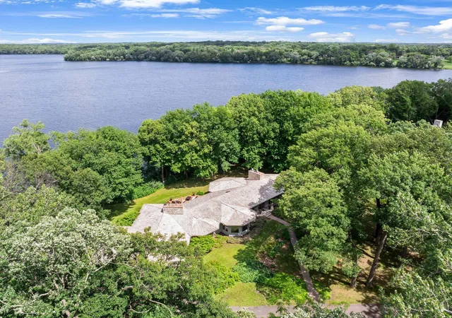 5th image of 22 Evergreen Rd, Saint Paul, MN 55127 | MLS# 7094906