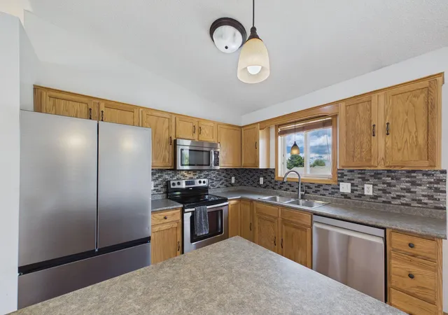 4th image of 5232 Kingsbury Pl Nw, Rochester, MN 55901 | MLS# 7094925