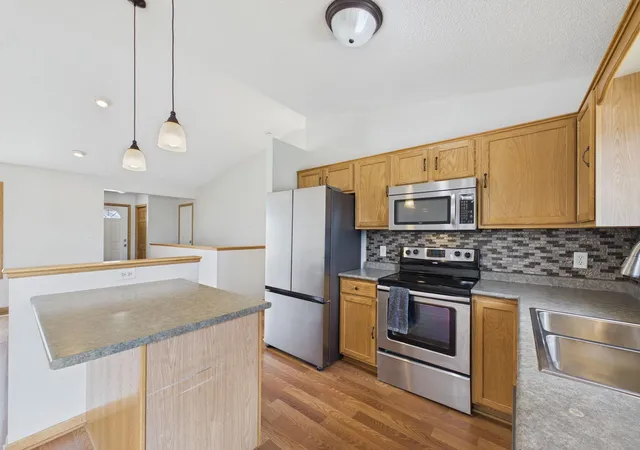 5th image of 5232 Kingsbury Pl Nw, Rochester, MN 55901 | MLS# 7094925