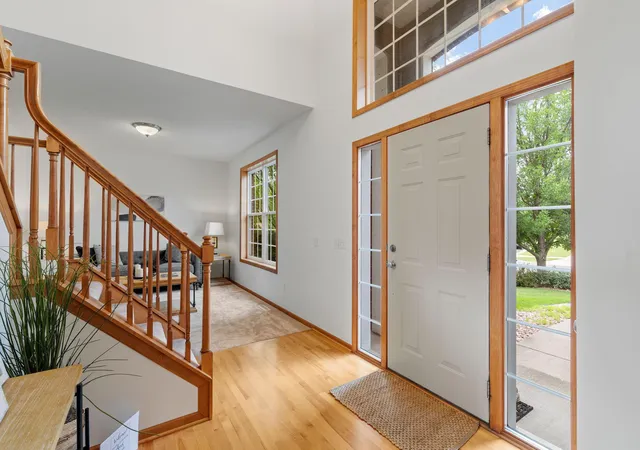 2nd image of 16993 66th Ave N, Maple Grove, MN 55311 | MLS# 7094927