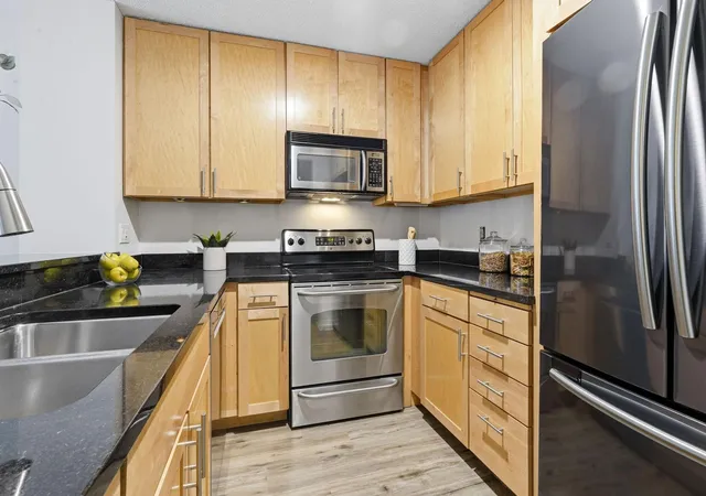 Photo 4 of Condo for sale at 401 S 1st Street #321, Minneapolis, MN 55401 | MLS# 7094943 | Listing updated on 2026-09-04