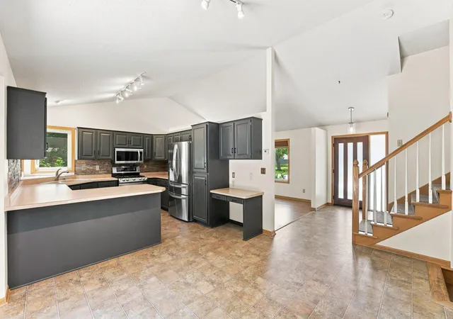 4th image of 3698 Willbrook Ct, Saint Paul, MN 55123 | MLS# 7094958
