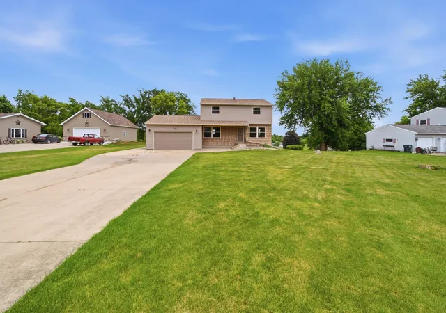 Homes for sale in Pine Island, MN | 720 Campbell Ct, Pine Island, MN 55963 | MLS# 7094963