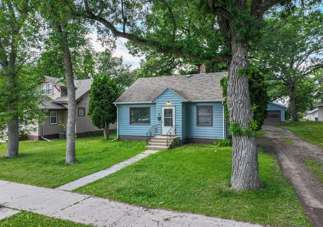 Homes for sale in Alexandria, MN | 1318 Irving St, Alexandria, MN 56308 | MLS# 7094979