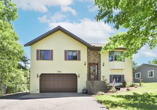 1st image of 13384 Birch Dr, Baxter, MN 56425 | MLS# 7094982