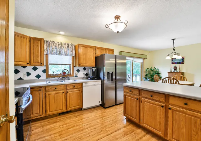 4th image of 13384 Birch Dr, Baxter, MN 56425 | MLS# 7094982