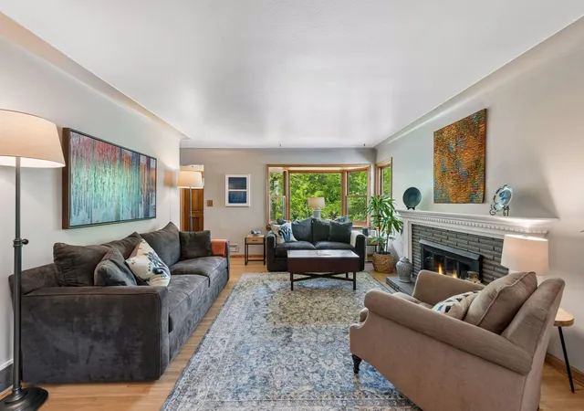 2nd image of 2911 W 54th St, Minneapolis, MN 55410 | MLS# 7094995