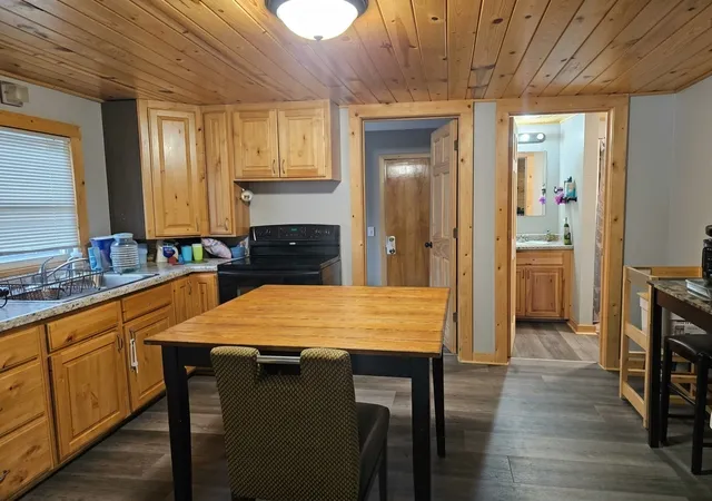 3rd image of 1020 Rosewood St, Brainerd, MN 56401 | MLS# 7095010