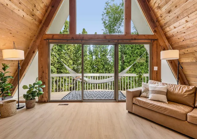 2nd image of 4634 Kingsdale Dr, Minneapolis, MN 55437 | MLS# 7095016