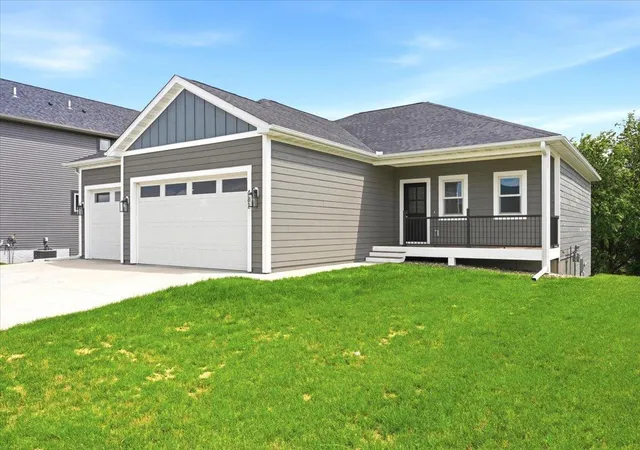 4th image of 482 Westwood, River Falls, WI 54022 | MLS# 7095044