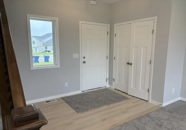 image of 987 45th Ave Ne, Saint Cloud, MN 56304 | MLS# 7095045