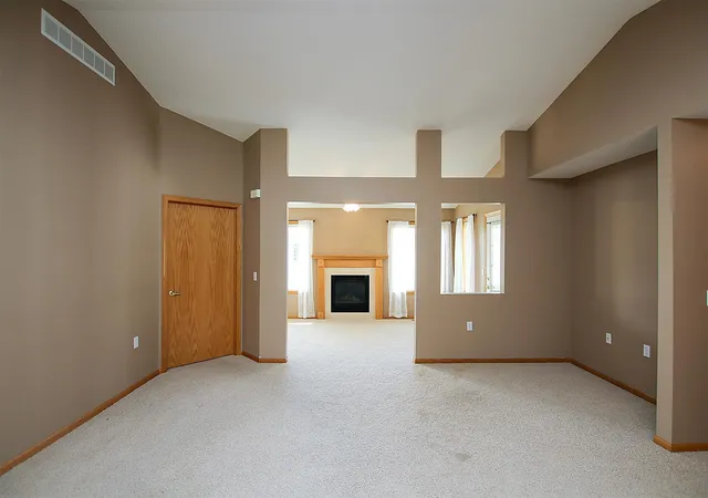 Photo 3 of Single family home for sale at 820 Greensview Ct NW, Hutchinson, MN 55350 | MLS# 7095049 | Listing updated on 2026-09-22