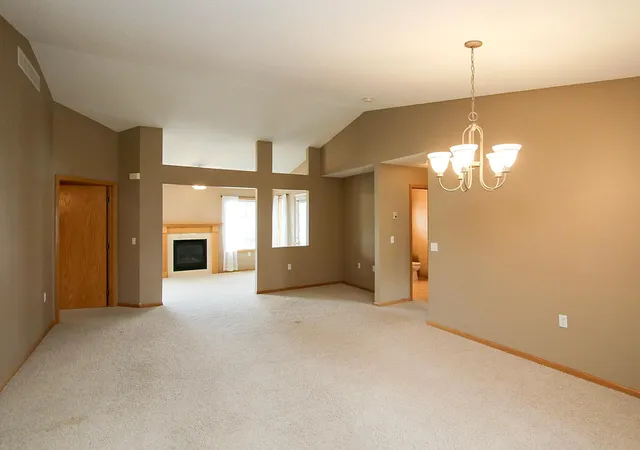 Photo 4 of Single family home for sale at 820 Greensview Ct NW, Hutchinson, MN 55350 | MLS# 7095049 | Listing updated on 2026-09-22