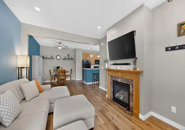 Photo 3 of Sale Pending at 5032 Cherrybark Ln SE, Rochester, MN 55904 | MLS# 7095060 | Listing updated on 2026-08-28