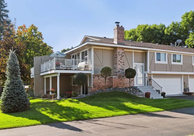 Photo 2 of Single family home for sale at 7561 Zinnia Way, Maple Grove, MN 55311 | MLS# 7095113 | Listing updated on 2026-07-08