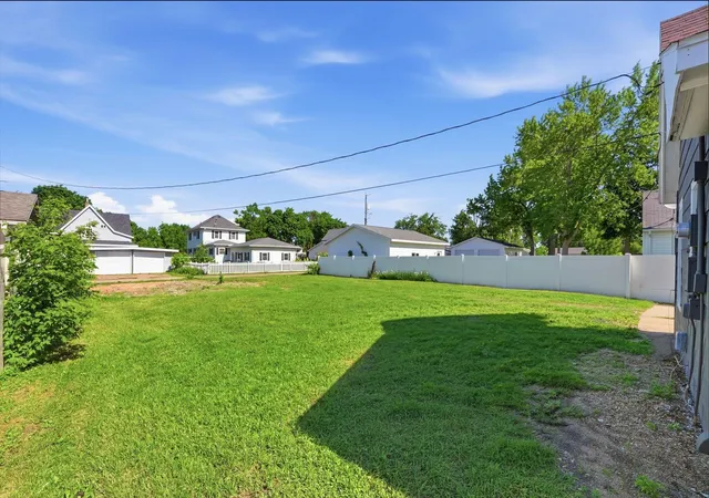 Photo 4 of Single family home for sale at 406 12th Street S, Benson, MN 56215 | MLS# 7095162 | Listing updated on 2026-09-12