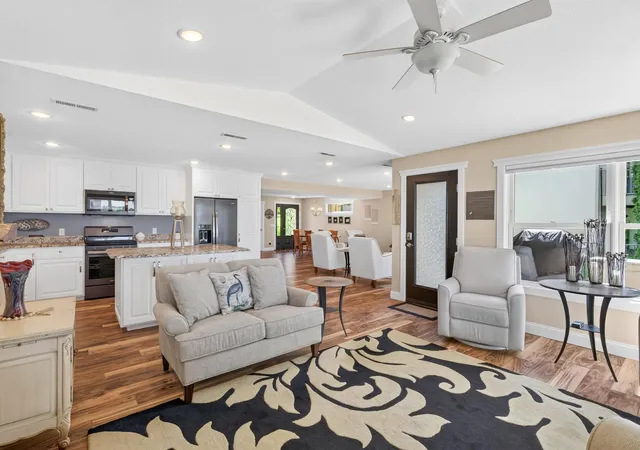 4th image of 2790 S Shore Dr, Prior Lake, MN 55372 | MLS# 7095202