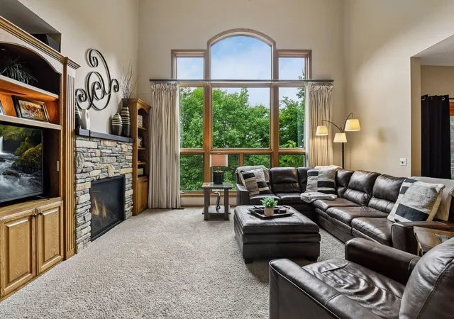 Photo 4 of Single family home for sale at 8796 Horizon Ridge, Victoria, MN 55386 | MLS# 7095224 | Listing updated on 2026-10-01