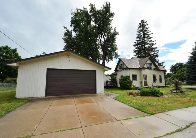 Homes for sale in Pine Island, MN | 501 1st Ave Se, Pine Island, MN 55963 | MLS# 7095260