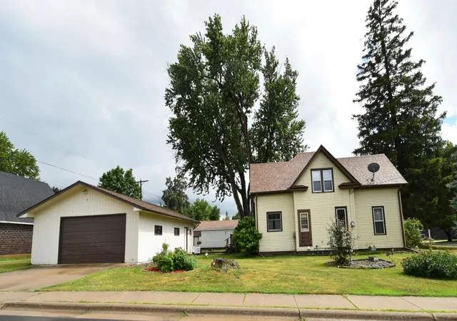 Homes for sale in Pine Island, MN | 501 1st Ave Se, Pine Island, MN 55963 | MLS# 7095260