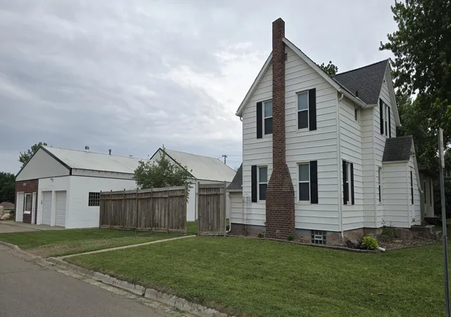 Homes for sale in Springfield, MN | 101 Wilson St, Springfield, MN 56087 | MLS# 7095297
