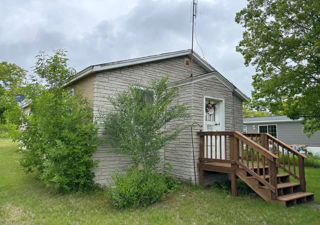 4th image of 123 First St Nw, Cass Lake, MN 56633 | MLS# 7095323