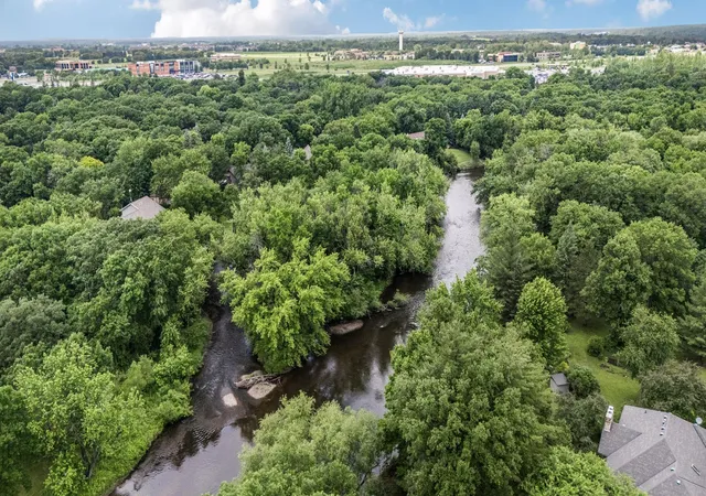image of 2721 Park Dr, Saint Cloud, MN 56303 | MLS# 7095342