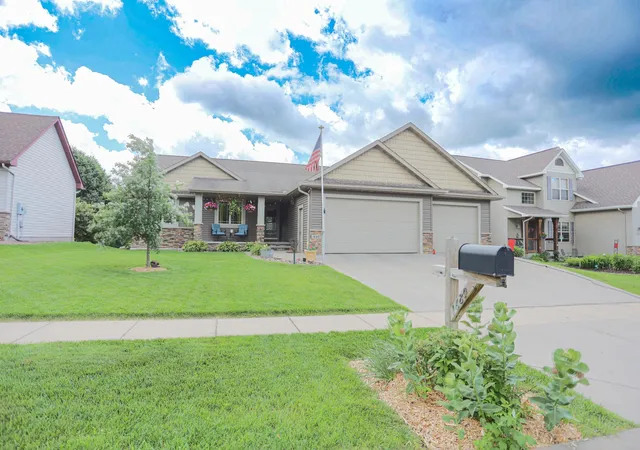 1st image of 1680 Valley Quail Dr, River Falls, WI 54022 | MLS# 7095370