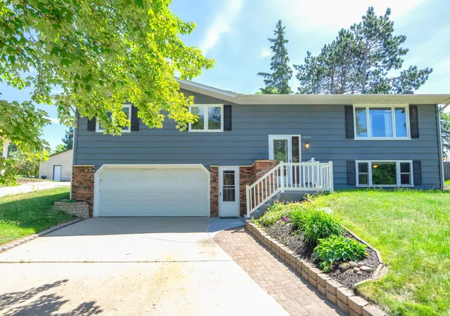 2nd image of 1713 Graydon Ave, Brainerd, MN 56401 | MLS# 7095393