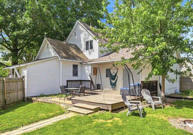 2nd image of 180 S Plum St, Ellsworth, WI 54011 | MLS# 7095396