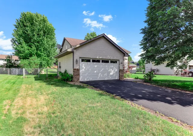 Homes for sale in Wyoming, MN | 25719 Freeport Ave, Wyoming, MN 55092 | MLS# 7095401