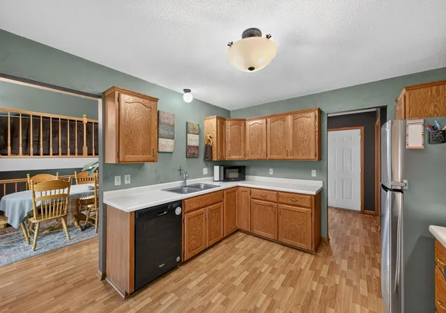 Photo 4 of Single family home for sale at 4022 Villa Rd NW, Rochester, MN 55901 | MLS# 7095421 | Listing updated on 2026-08-27