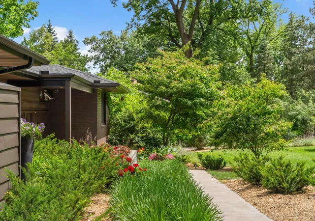 2nd image of 549 Turnpike Rd, Golden Valley, MN 55416 | MLS# 7095422