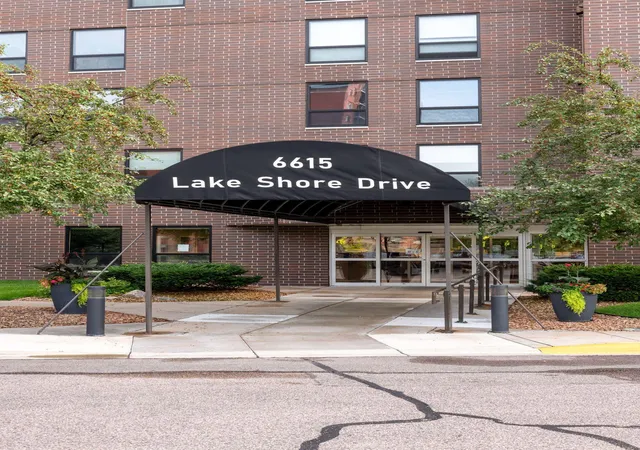 Homes for sale in Richfield, MN | 6615 Lake Shore Dr S #1009, Richfield, MN 55423 | MLS# 7095425
