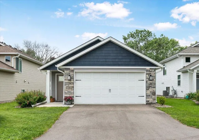 Homes for sale in Inver Grove Heights, MN | 7381 Degrio Wy, Inver Grove Heights, MN 55076 | MLS# 7095449