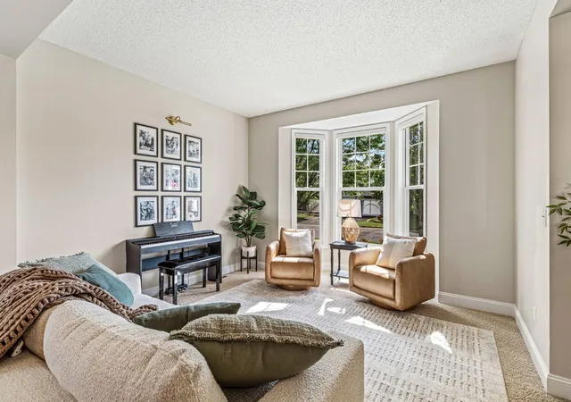5th image of 9908 Toledo Dr N, Brooklyn Park, MN 55443 | MLS# 7095458