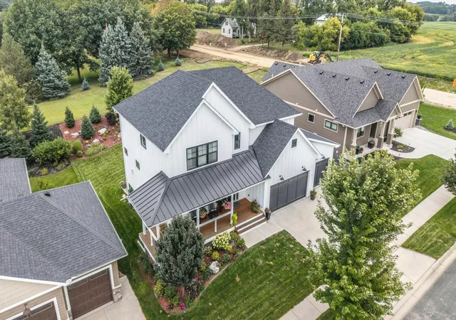 Photo 3 of Sale Pending at 1705 Huron Ct, Northfield, MN 55057 | MLS# 7095489 | Listing updated on 2026-08-29