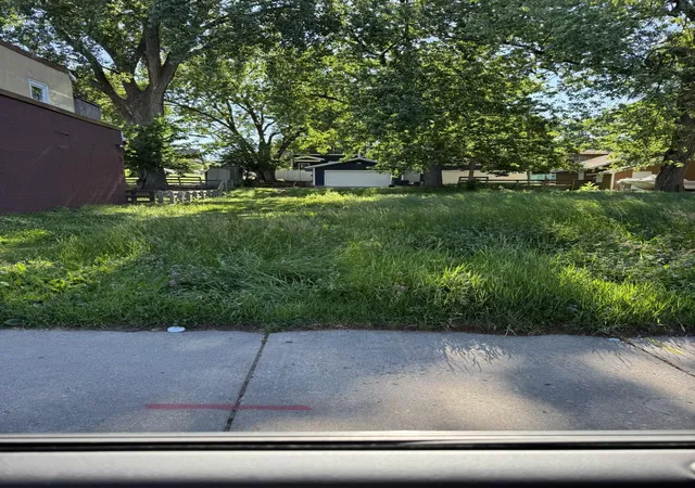 2nd image of 2624 Emerson Ave N, Minneapolis, MN 55411 | MLS# 7095490