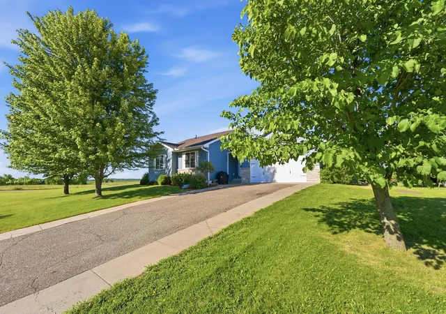 image of 121 Shire Rd N, Watkins, MN 55389 | MLS# 7095530