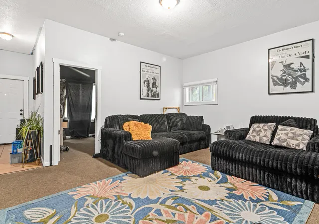 Photo 3 of House for sale at 96 Winifred St W, Saint Paul, MN 55107 | MLS# 7095560 | Listing updated on 2026-08-24