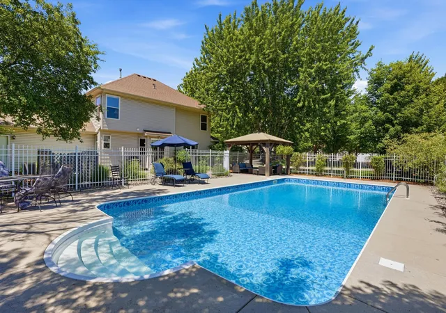Photo 2 of Single family home for sale at 8511 Cedar Ct, Victoria, MN 55386 | MLS# 7095576 | Listing updated on 2026-08-19