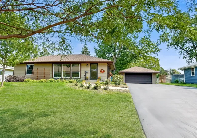Photo 1 of Sale Pending at 7409 15th Avenue S, Minneapolis, MN 55423 | MLS# 7095590 | Listing updated on 2026-08-27