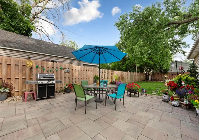 Homes for sale in Mankato, MN | 339 Jefferson Ave, Mankato, MN 56003 | MLS# 7095631
