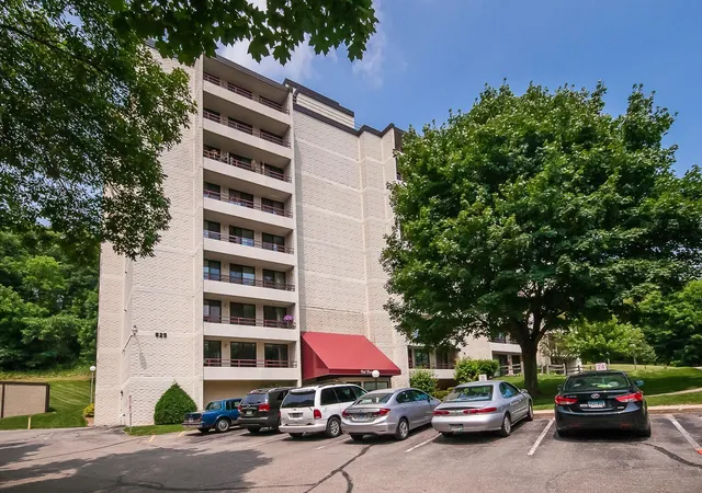 1st image of 625 19th St Nw #802, Rochester, MN 55901 | MLS# 7095646